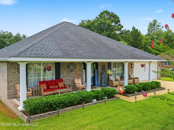 10185 Lake Forest Dr, Vancleave, MS 39565