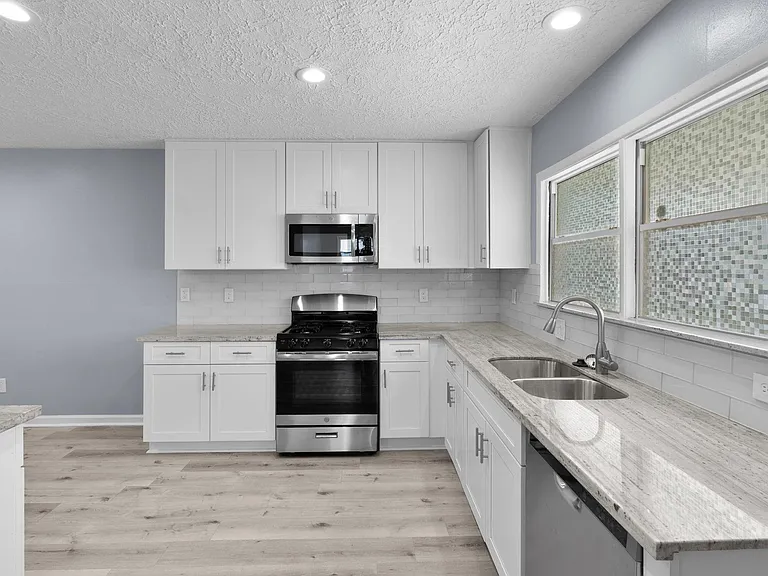 2131 Counter Point Dr — Photo 4