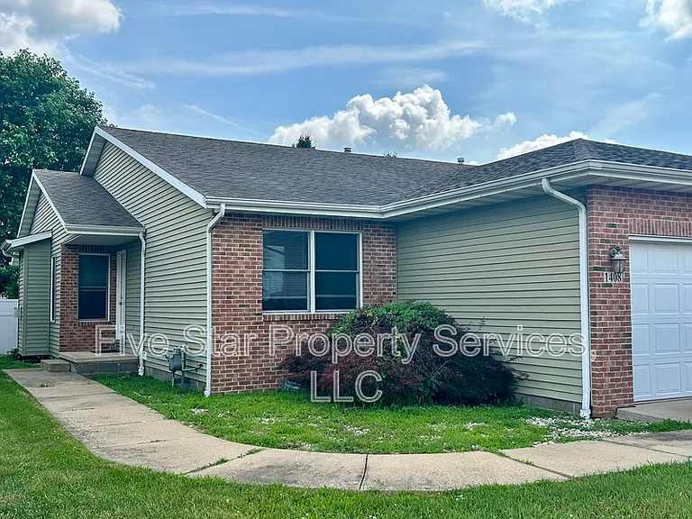 1408 School House Ln — Photo 1