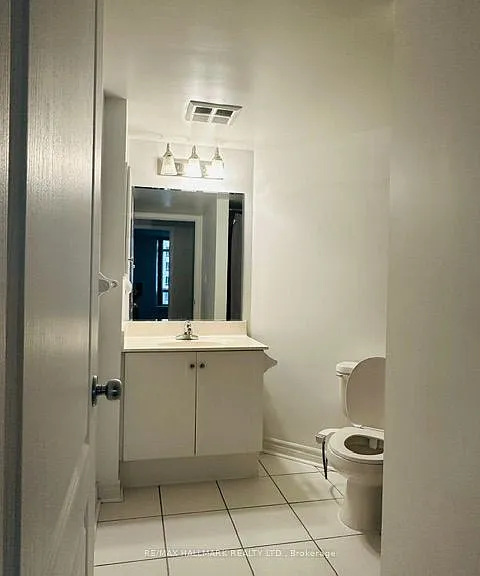 8 SE Rean Dr #1309 — Photo 6