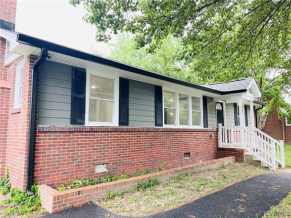 3rd image of 2340 Fernbrook Dr