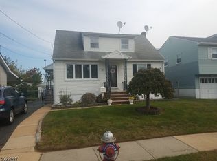 21 Carolynn Rd, Elizabeth, NJ 07201