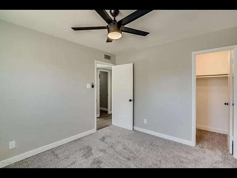 1045 E Carson Dr — Photo 20