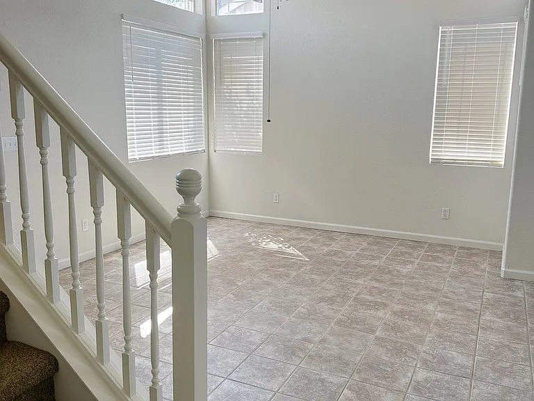 152 Oxburough Dr — Photo 19