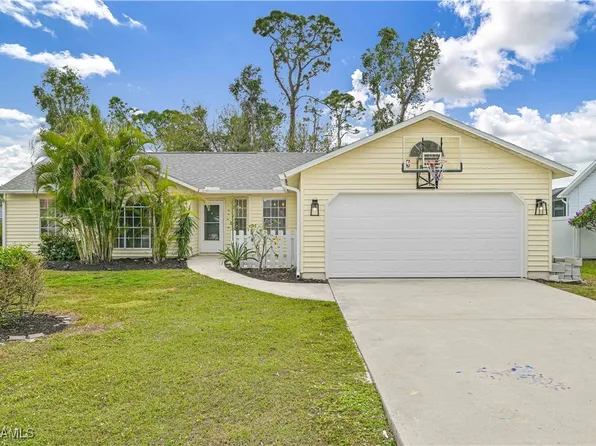 8396 Pittsburgh Blvd, Fort Myers, FL 33967
