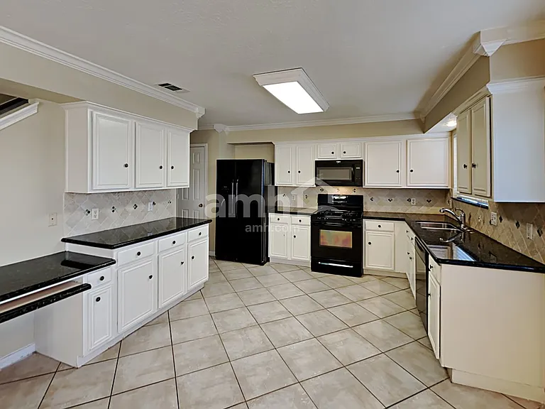4422 Hardwood Glen Dr — Photo 3