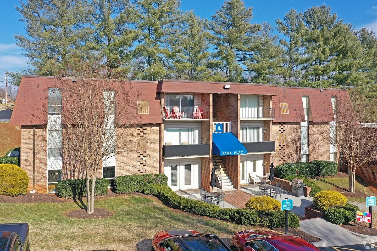 Park Place Apartments — Photo 4