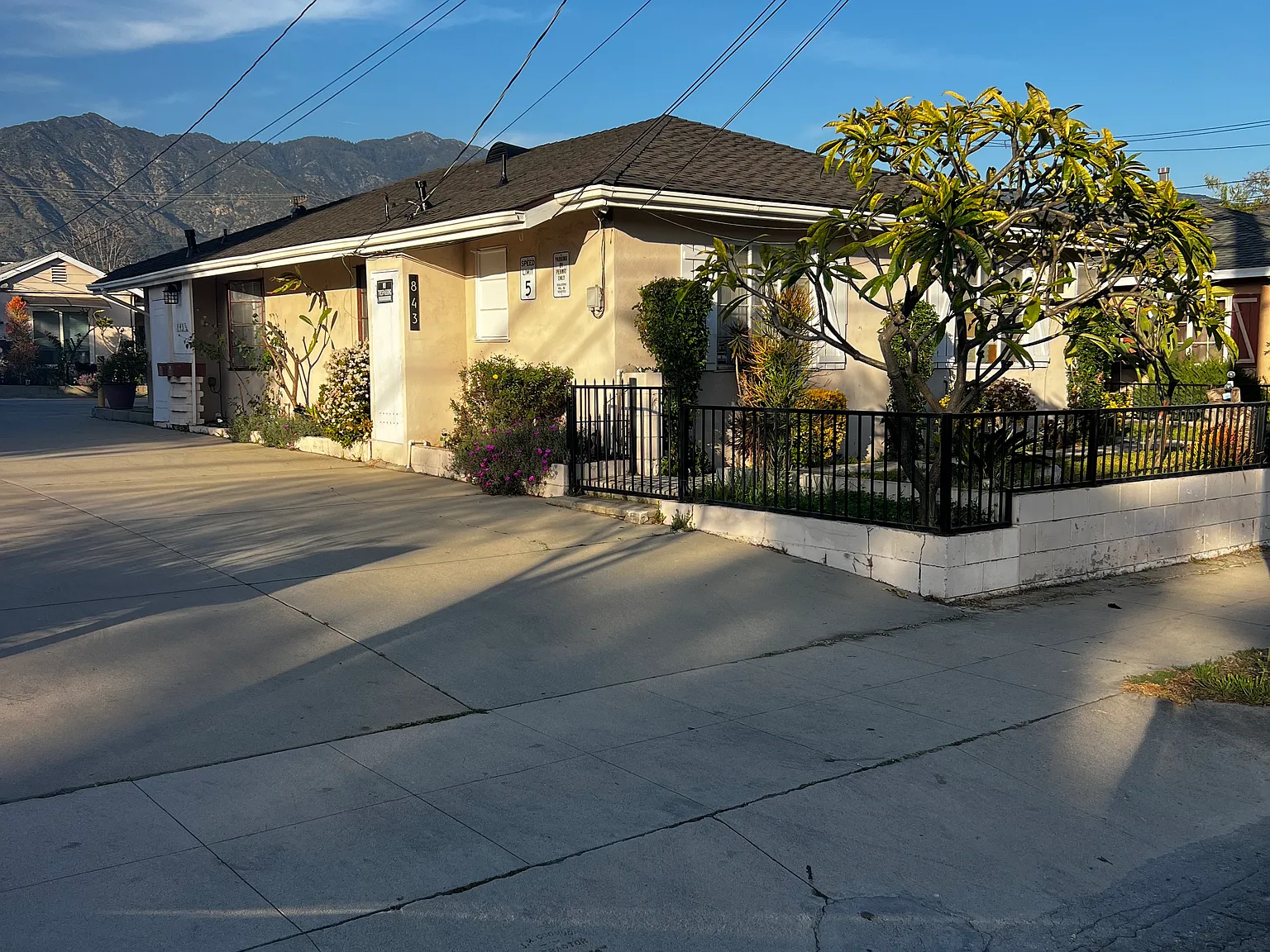 1 bed, 715 sqft, $2,095 — Photo 1