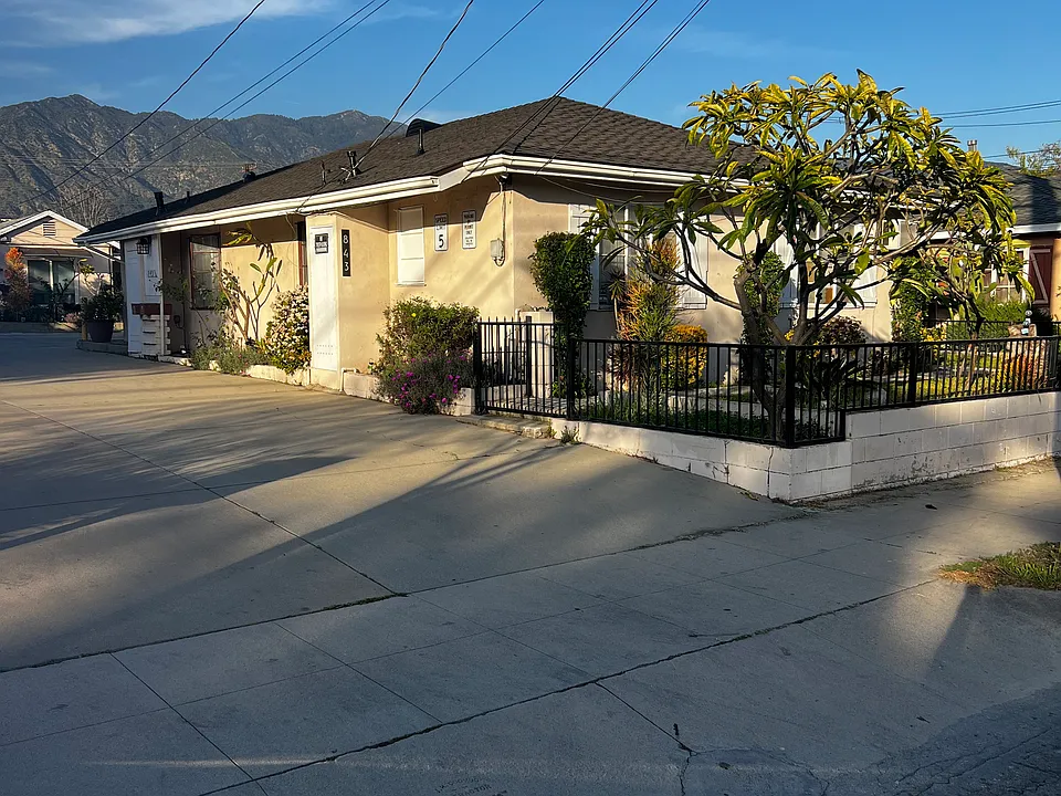 843 W Walnut Ave #B