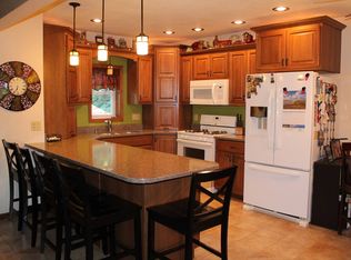 239 W 3rd St, Readlyn, IA 50668