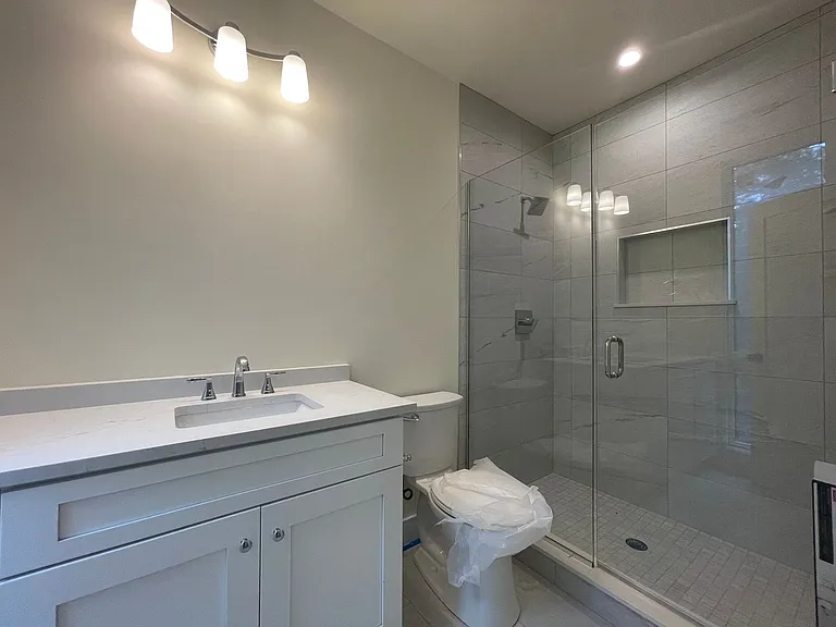 64 Cameron St #1A — Photo 9