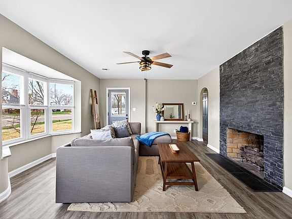 3rd image of 3854 Shroyer Rd