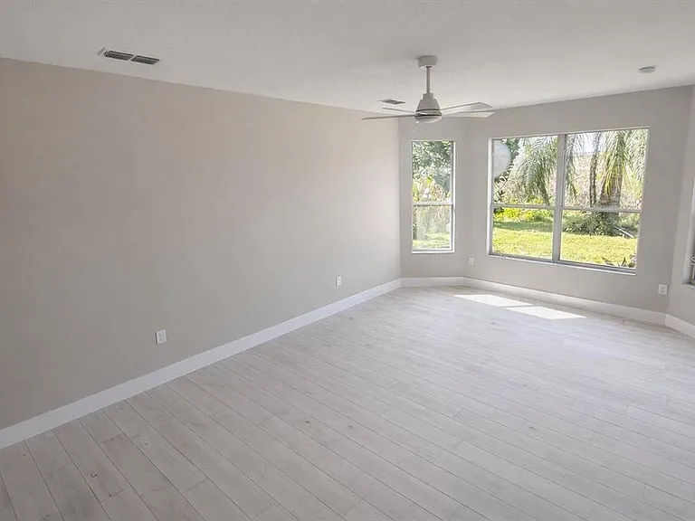 3504 Valleyview Dr — Photo 6