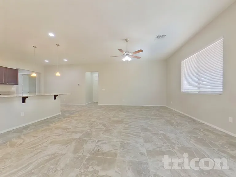 15744 W Pierce St — Photo 4