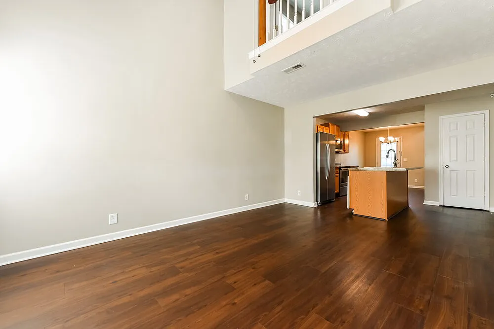 2 bed, 2.5 bath, 1530 sqft, $1,920 — Photo 4