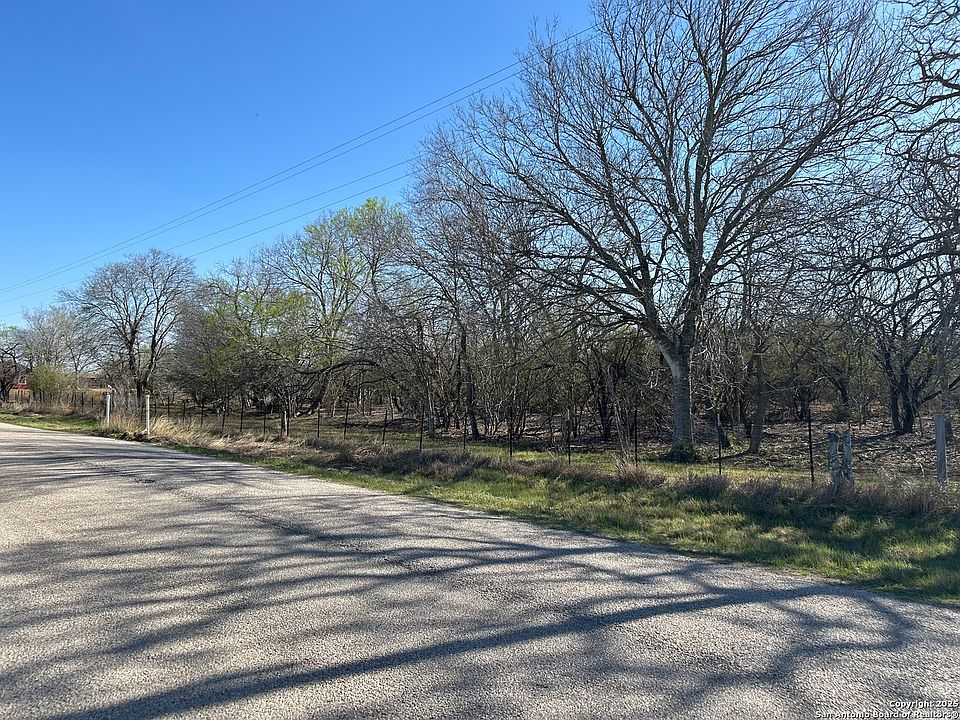 2nd image of 4870 Blackhill LOT 3