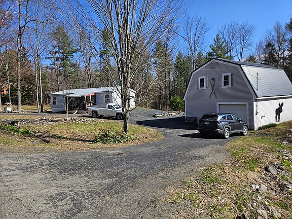 3rd image of 272 N Guilford Road