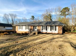 2015 Rock Bluff Rd, Hixson, TN 37343