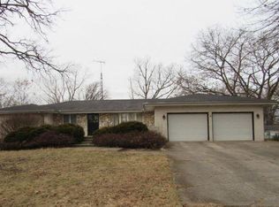 5440 Marcella Rd, Merrillville, IN 46410