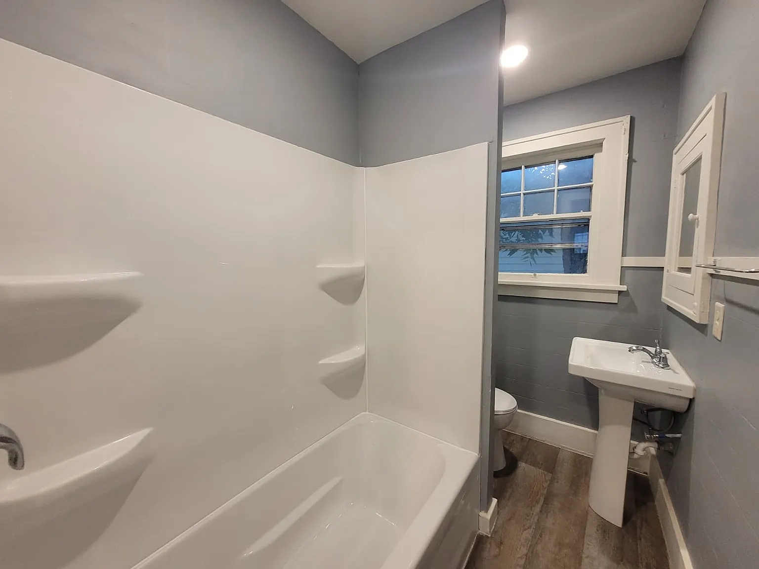 2 bed, $1,025 — Photo 4