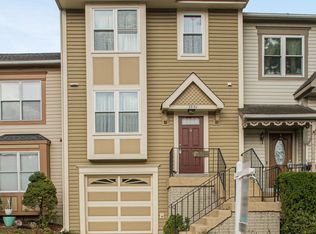 2830 Schoolhouse Cir, Silver Spring, MD 20902