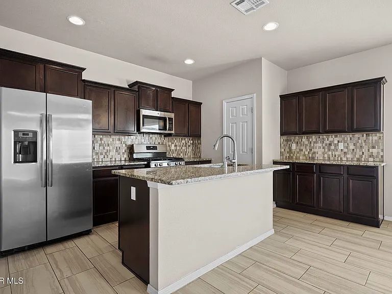 331 Malta St — Photo 27