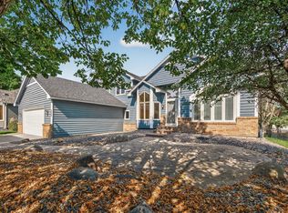 8883 Fountain Ln N, Maple Grove, MN 55311