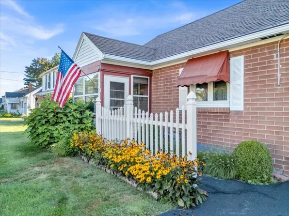 613 Delano Ave, Vestal, NY 13850