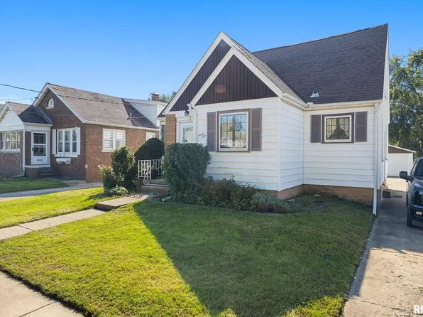 710 W Gift Ave, Peoria, IL 61604
