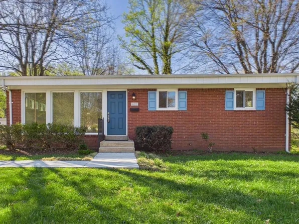 622 McIntyre Rd, Rockville, MD 20851