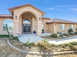 15813 Willow St, Hesperia, CA 92345