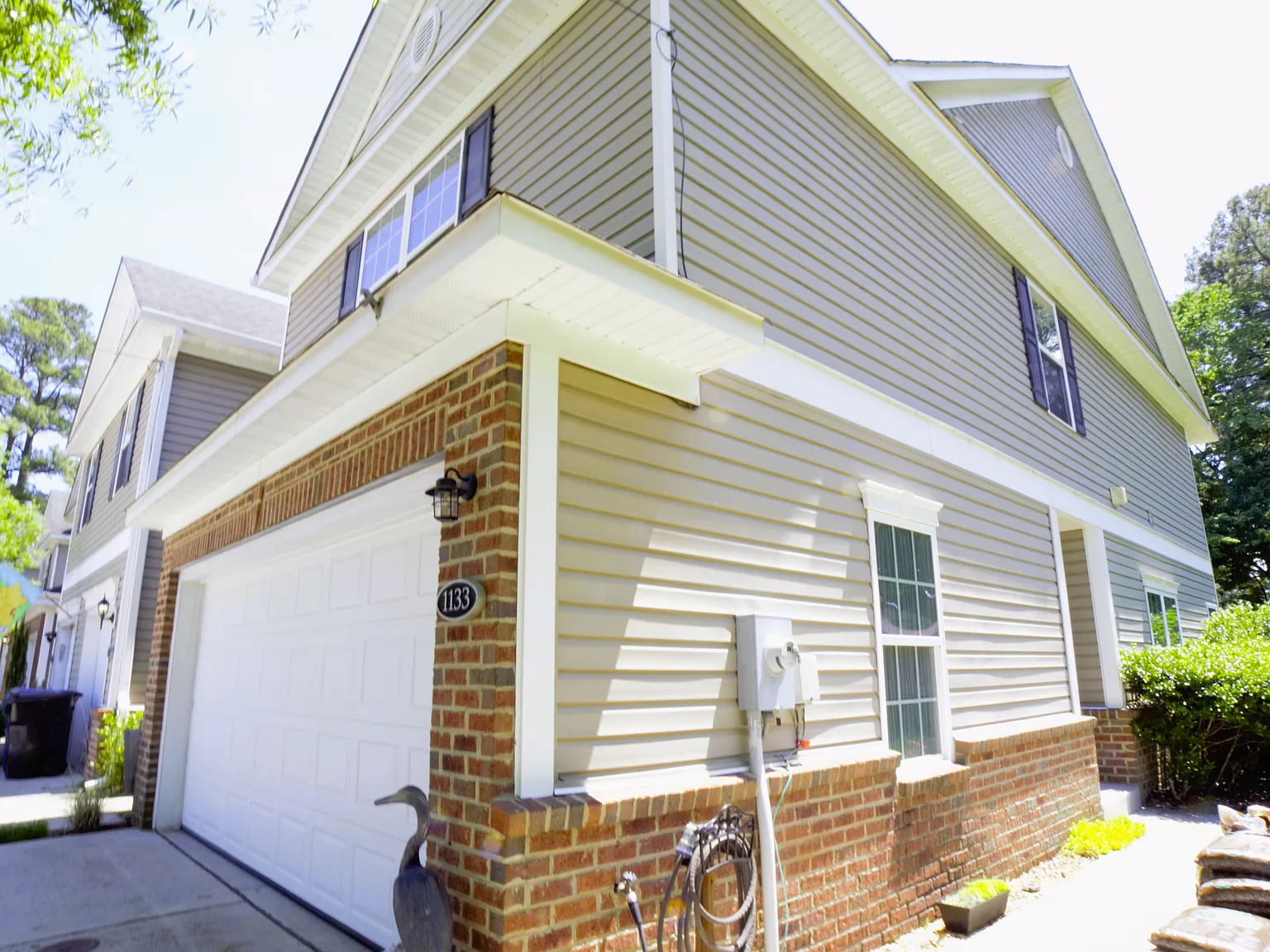 3 bed, 2.5 bath, 1658 sqft, $2,600 — Photo 3