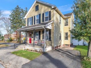 22 School St, Easthampton, MA 01027