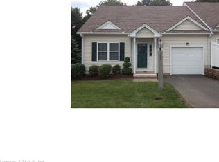 305 Spruce Hill Dr, Oxford, CT 06478