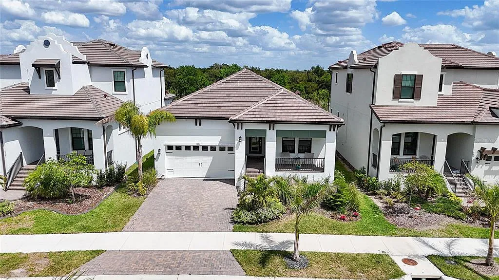 3 bed, 2.5 bath, 1985 sqft, $3,500 — Photo 3