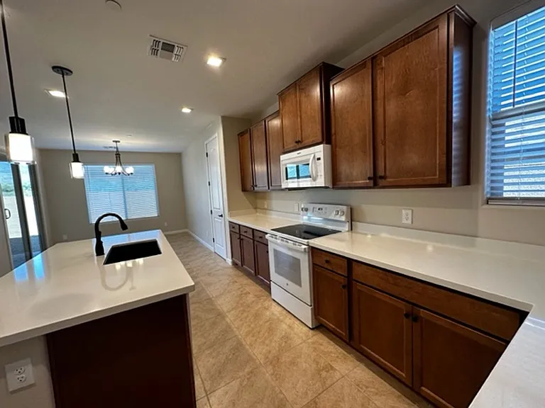 840 Eugene Rd — Photo 3