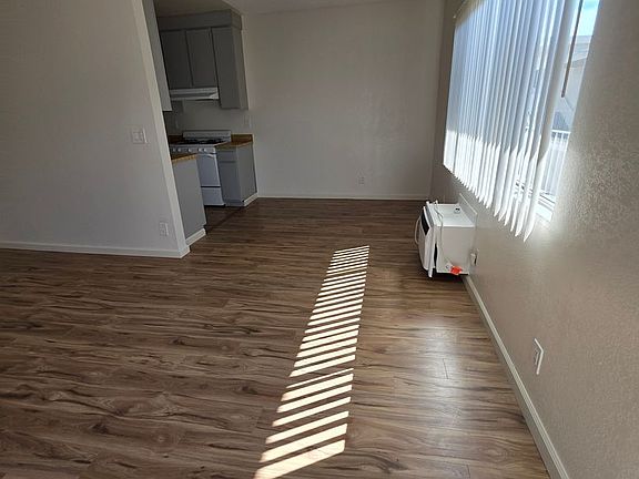 3rd image of 7762 Foothill Blvd #219