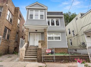 268 Leslie St, Newark, NJ 07112
