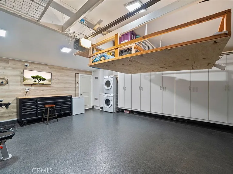 2273 Columbia Dr — Photo 44