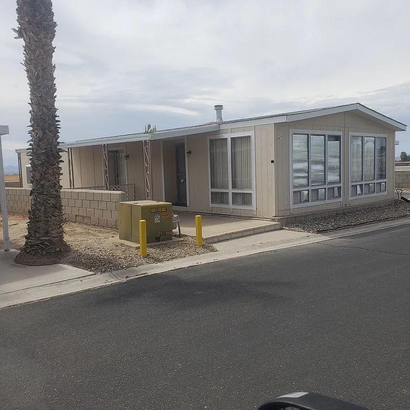 2 bed, 2.0 bath, 1440 sqft, $1,575 — Photo 1