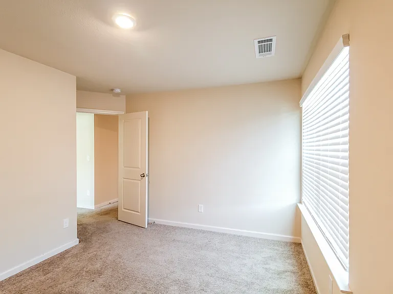 772 Fitzroy Dr — Photo 11