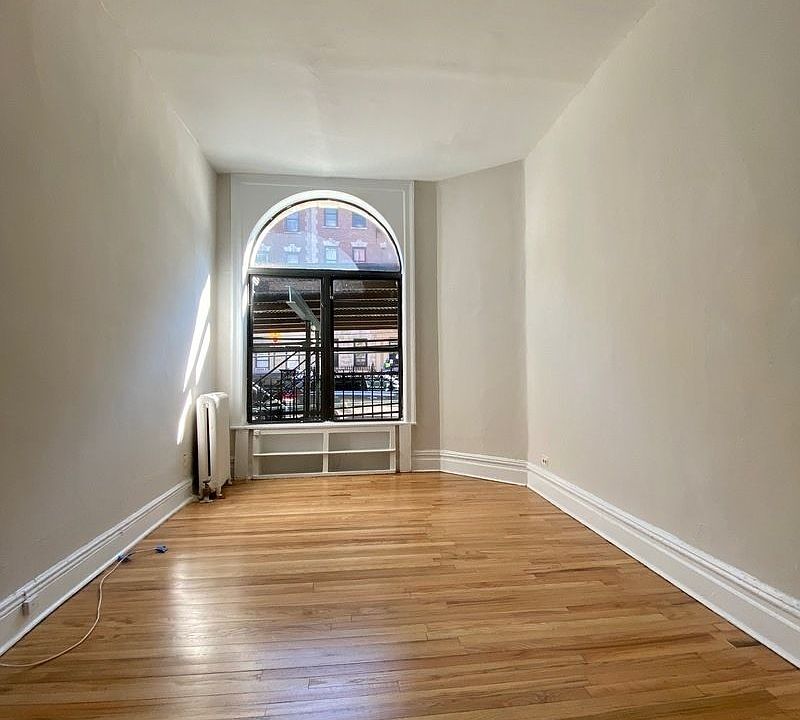 1st image of 191 Claremont Ave #C