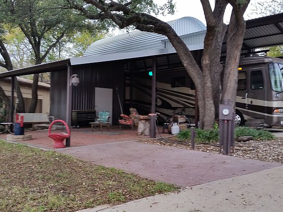 5th image of 718 Brazos Harbor Cir