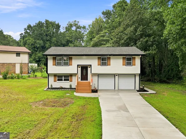 5827 Christopher Ln, Lithonia, GA 30058