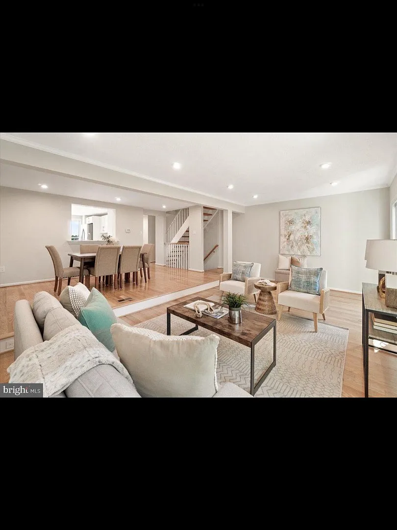 502 Ellrose Ct — Photo 2