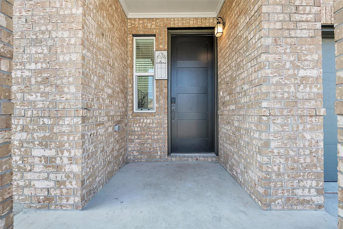 Building Photo - 12520 Anthology St
