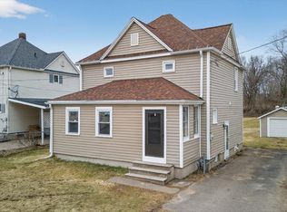 132 Bradford St, Sayre, PA 18840