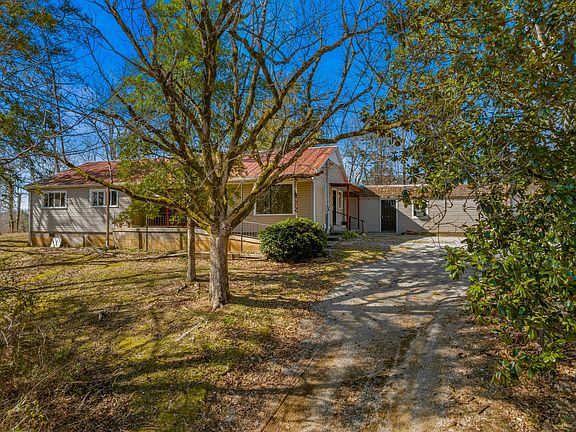 4th image of 228 Old Rutledge Pike W