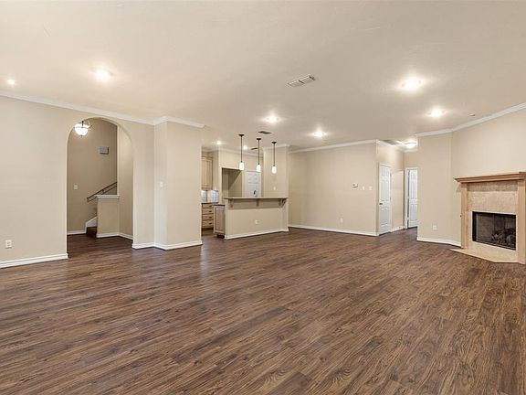 3rd image of 5875 Pecan Chase