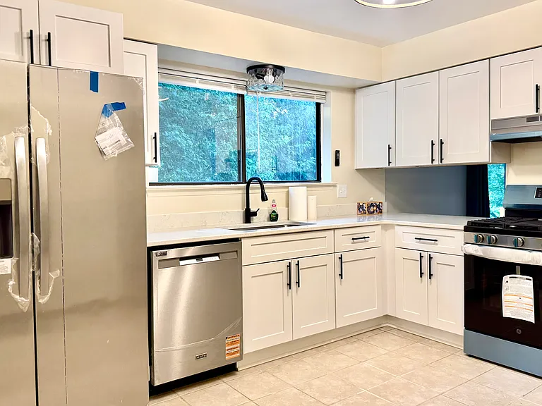 1073 Rue Willette Blvd — Photo 4